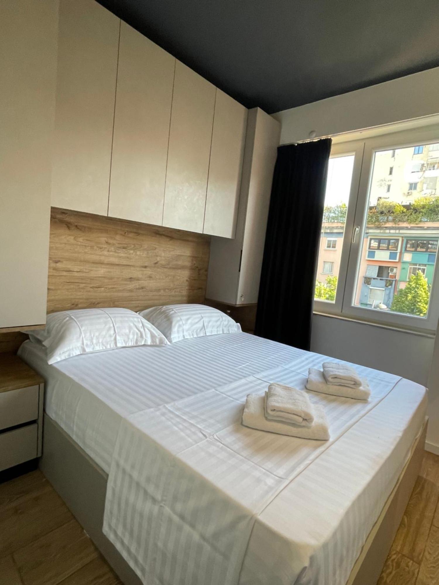 Premium Tiranë